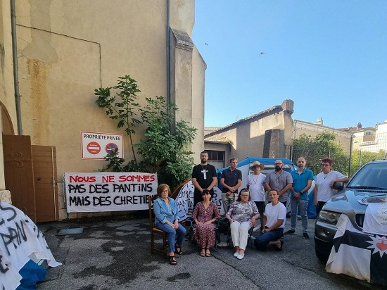 Catholic Faithful waiting for the tradition